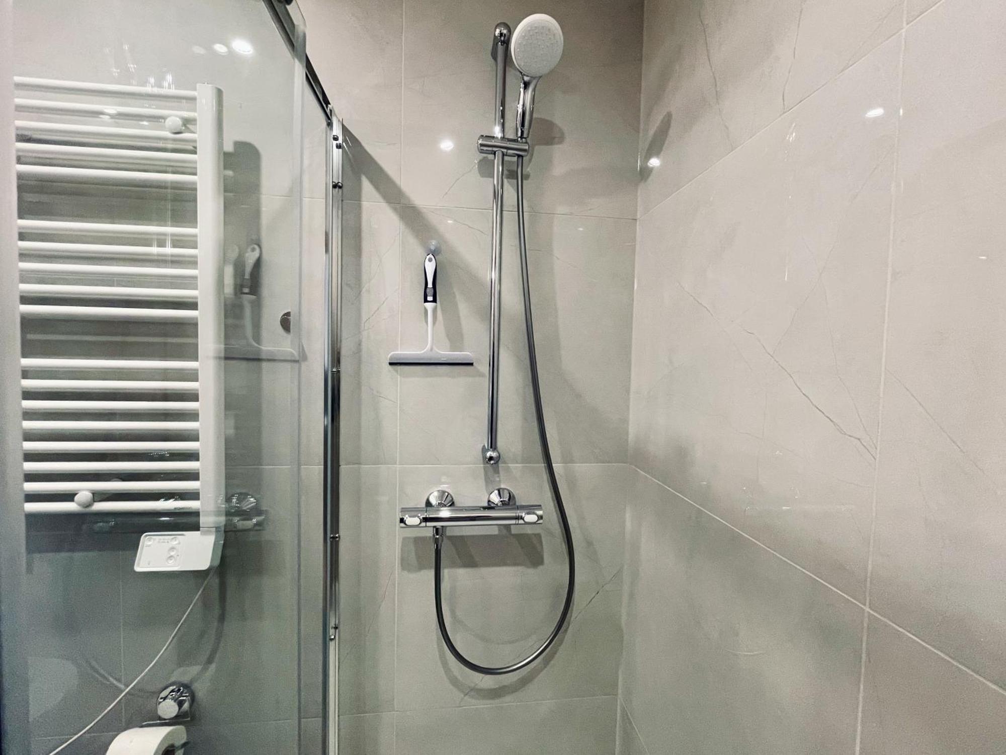Apartment Beautiful In Mokotow Near Krolikarnia Park 2 Warschau